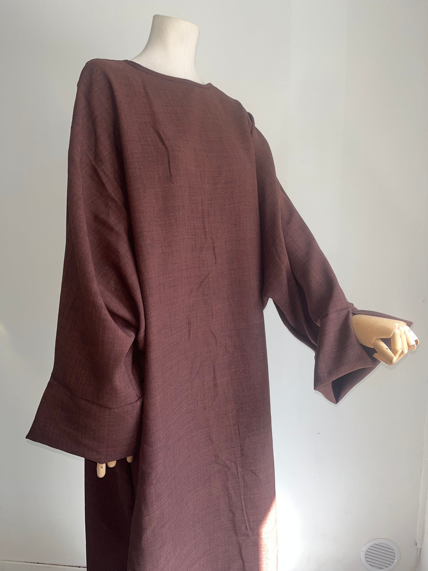 Abaya Lin Marron