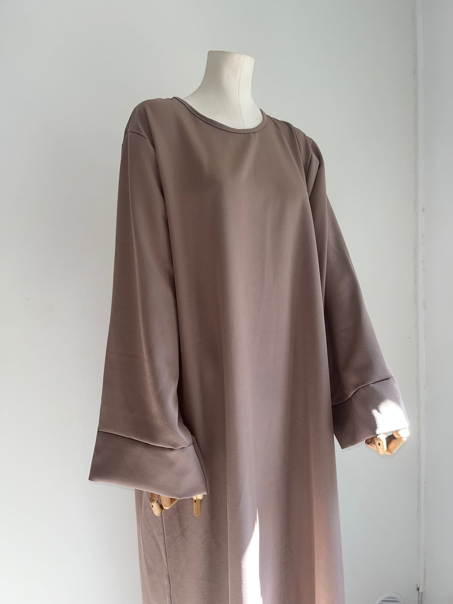 Abaya Fluide Taupe